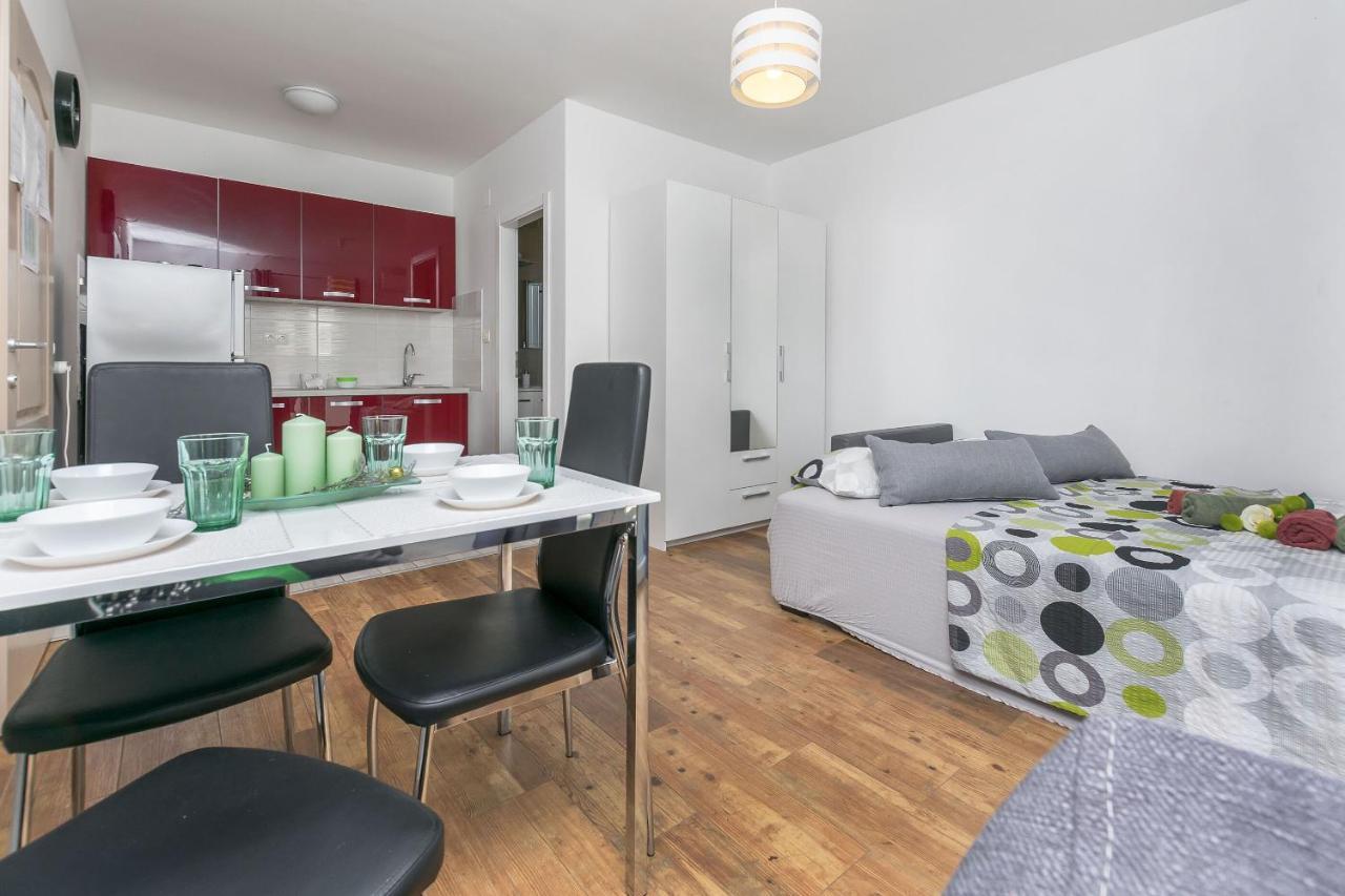Apartments Lorenzo Lokva Rogoznica Esterno foto