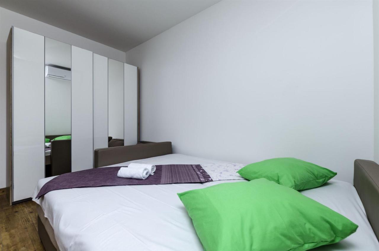 Apartments Lorenzo Lokva Rogoznica Esterno foto