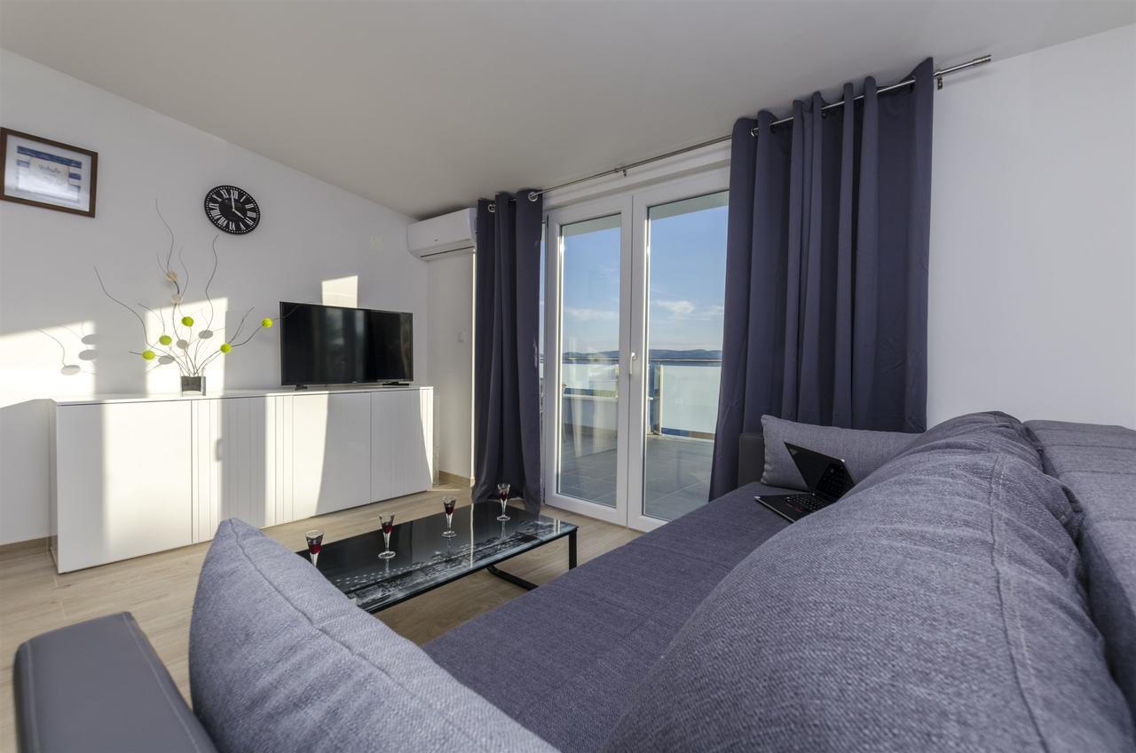 Apartments Lorenzo Lokva Rogoznica Esterno foto