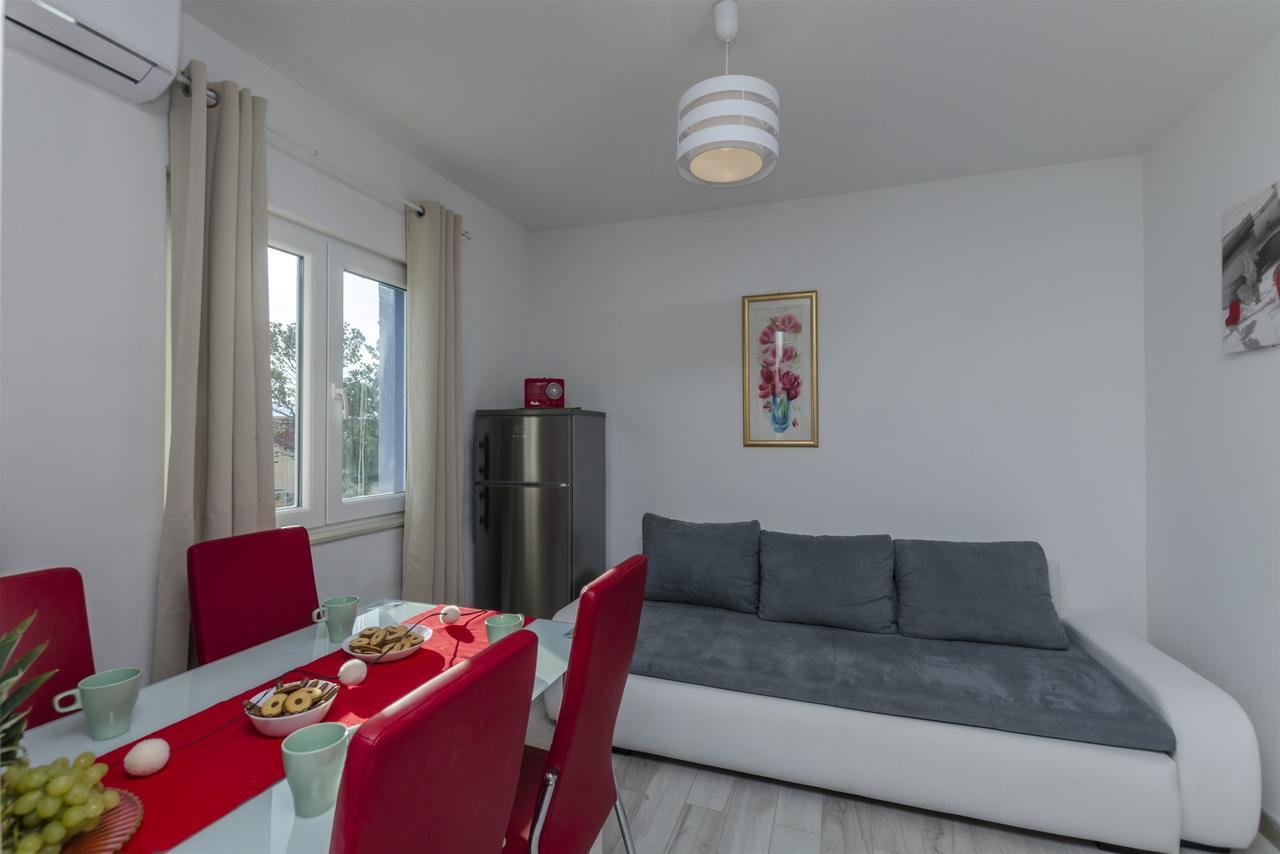 Apartments Lorenzo Lokva Rogoznica Esterno foto